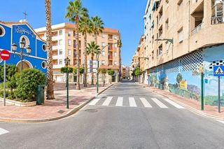 Local Comercial en Calle MAYOR