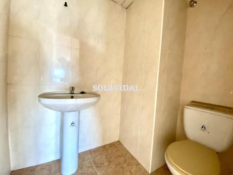 Foto a859917b-742a-4809-a4af-ecfc8710364d. Location local commercial dans Orihuela ciudad Orihuela