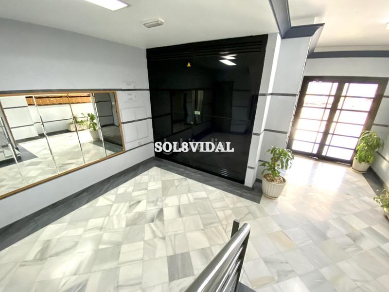 Foto cf85a8f7-8297-4ce8-ac9f-b0f20c5f24eb. Location local commercial dans Orihuela ciudad Orihuela