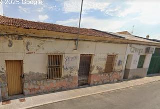 Casa a Desamparados - Hurchillo - Torremendo. Casa adosada de banco en bigastro