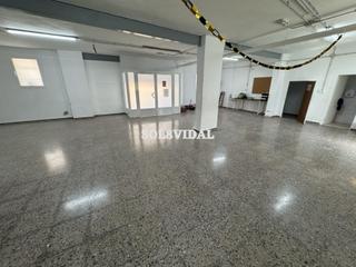 Local Comercial  Calle dr escolano. Local comercial de dos plantas con terraza privada en plaza san