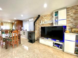 Dúplex en Benijófar. Benijofar. chalet tipo triplex con piscina comunitaria.
