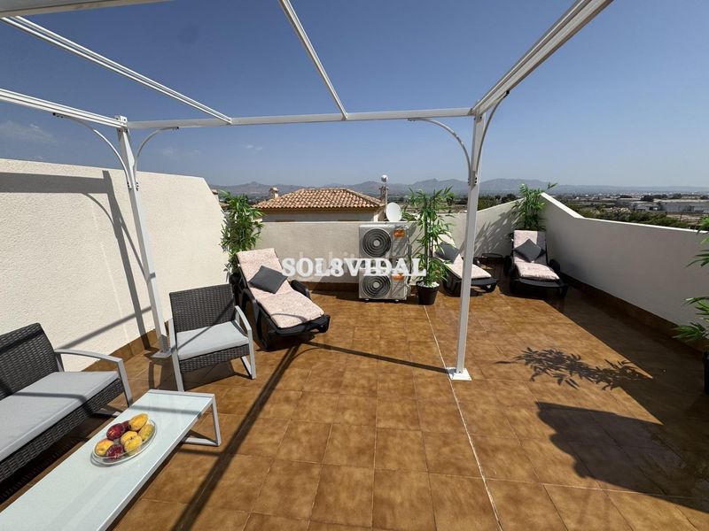 Foto d875dc04-bf7e-42a8-985a-94f38bfc4cd0. Casa amb piscina a Cox