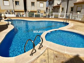 Casa  Calle de cádiz. Se vende dúplex en planta alta con terraza privada y piscinas co