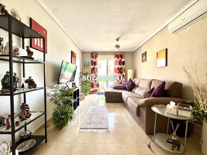 Foto 2fa3f393-78b1-48e5-8068-f41bb0fb7e59. Casa amb piscina a Cox