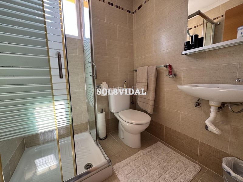 Foto 71e705e3-3c22-4d3c-b6f2-da26ec67af41. Casa amb piscina a Cox