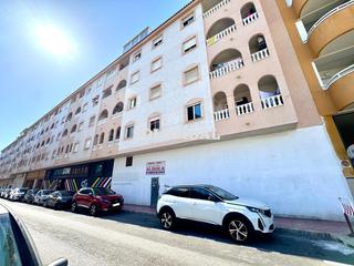 Lloguer Local Comercial  Calle san pascual. El local más grande del centro de torrevieja