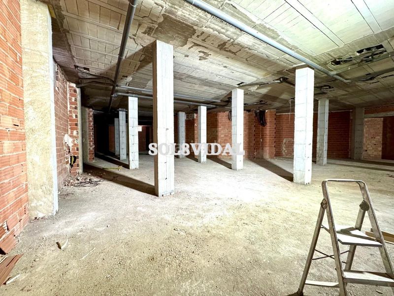Foto d9fe3c6b-064f-451a-a826-cad898a92536. Alquiler local comercial el local más grande del centro en Torrevieja
