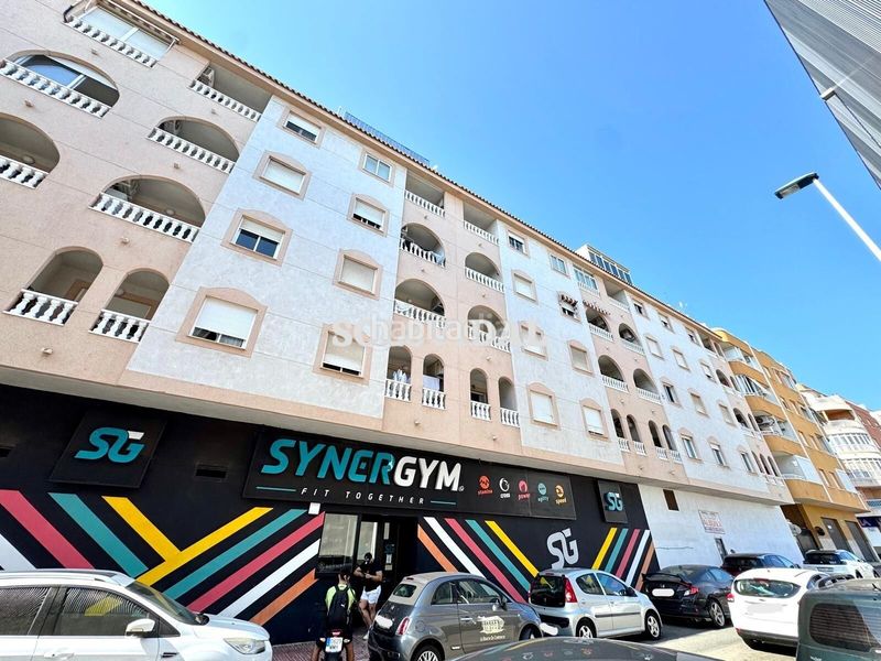 Foto faa8f946-f8db-4031-9e9d-541982e06326. Alquiler local comercial el local más grande del centro en Torrevieja
