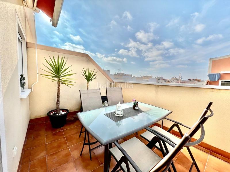 Foto 89e26521-8fb5-40ac-8c15-eb7167f3e8b0. Ático en calle zoa 58 atico con 30m2 de terraza. 400m. de la playa. licencia turística. céntrico. en Torrevieja