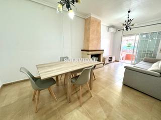 Casa a Desamparados - Hurchillo - Torremendo. Dúplex con terraza privada y garaje. piso en primera planta con