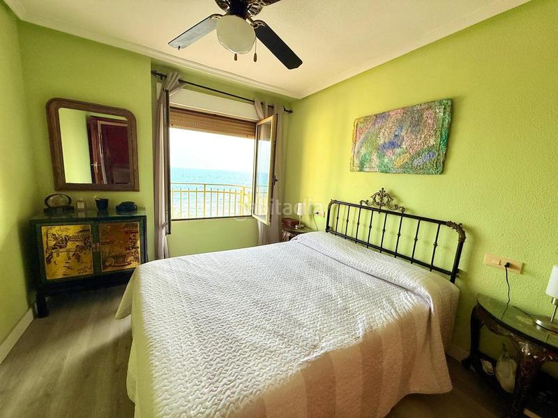 Foto fb3965c8-eb7d-4e2d-a5dc-8960d139b58b. Ático  exclusivo en primera línea de mar , playa del cura en Torrevieja