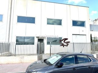 Bâtiment à usage industriel à Callosa de Segura. Nave industrial de 900 m2 en el polígono industrial san roque  c