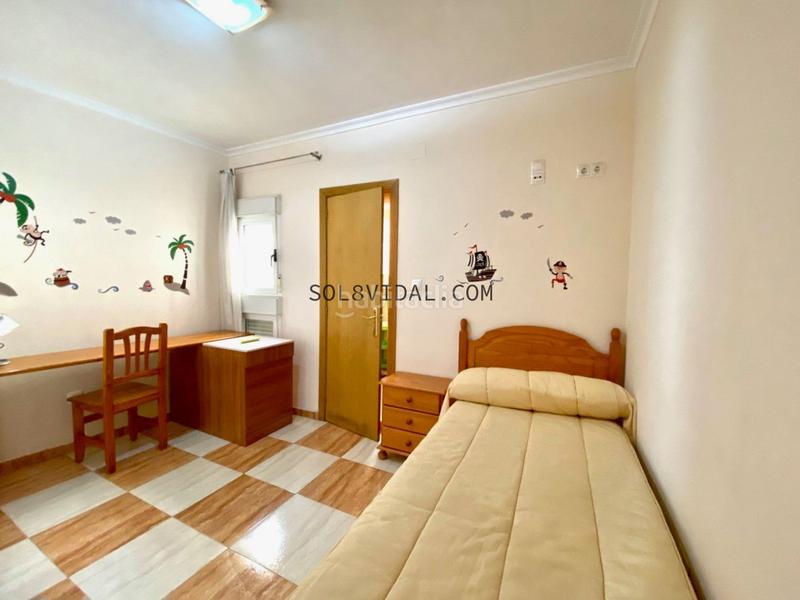 Foto 260b9dfd-c7a3-4be8-bed0-538c6c49c992. Alquiler piso sol8vidal alquila bonito piso en la zona de la plaza nueva en Orihuela
