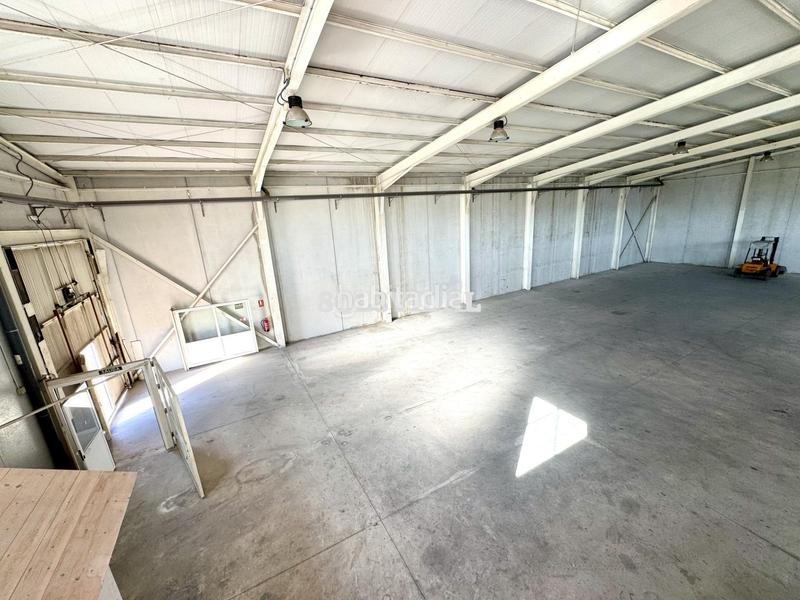 Foto 335813d3-1f08-4dc2-8d89-846e36bb1310. Alquiler nave industrial  de 1.020 m2 en el polígono en Jacarilla