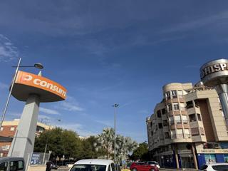 Alquiler Parking coche  Avenida de la vega. Garaje en alquiler frente a consum, orihuela