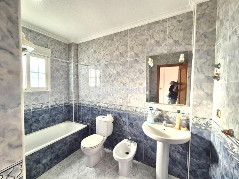 Foto c8f9c3bf-cbf2-4d9b-8cd8-2104bdcdd190. Chalet con riscaldamento piscina in Lomas de Cabo Roig - Los Dolses Orihuela