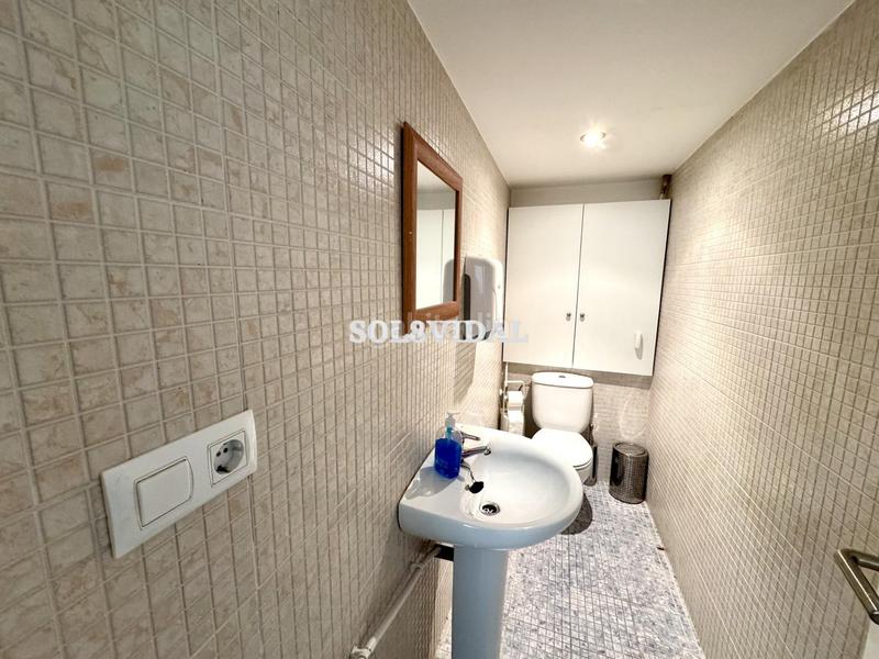 Foto 4c829c3d-02b3-49f4-8f83-e69e9be1f633. Location local commercial dans Orihuela ciudad Orihuela