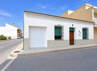 Xalet a Molins - Campanete - San Bartolomé. Casa con parcela privada en san bartolomé  229 m2 construidos en