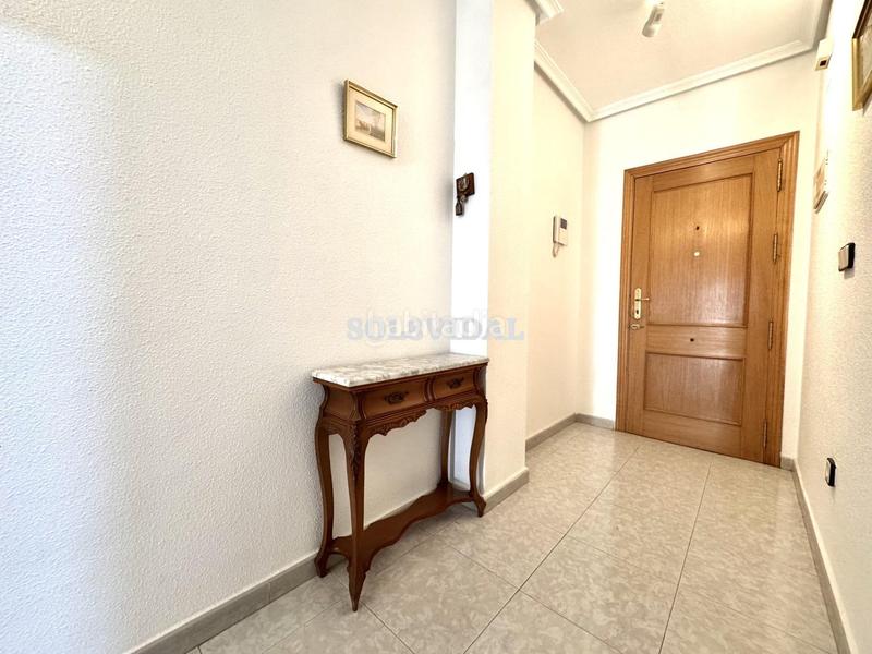 Foto c82c9f6d-ecd5-49e5-b156-c570105f7c83. Piso sol8vidal vende piso en el centro en Orihuela ciudad Orihuela