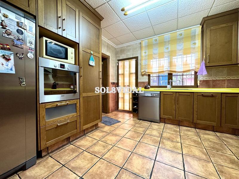 Foto 4f49b77b-631e-4d73-bf87-216a6834c08e. Chalet with heating parking pool in Orihuela ciudad Orihuela