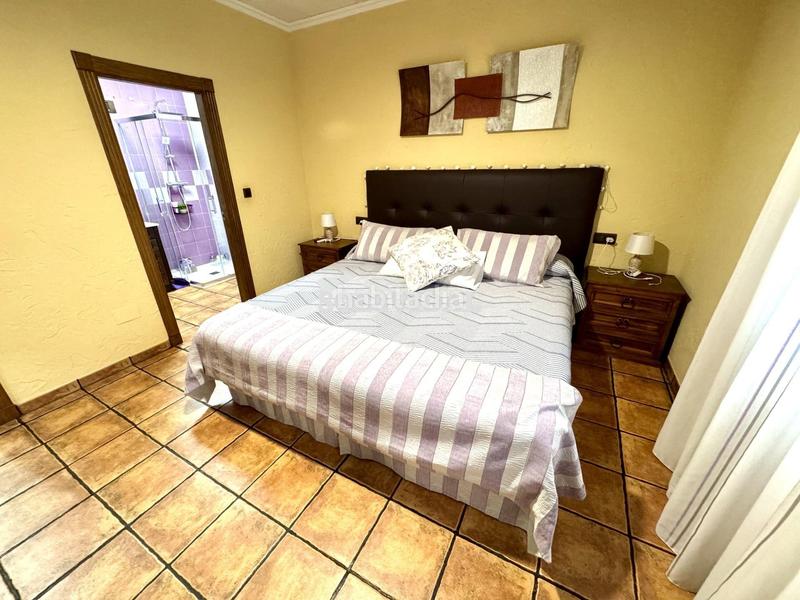 Foto 89fbc2d9-ba2e-4d6a-baba-02db56e72462. Chalet with heating parking pool in Orihuela ciudad Orihuela