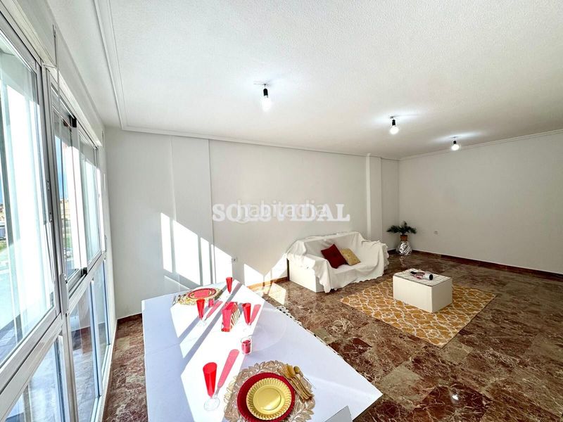 Foto 001087ee-d5d2-46bf-8ce7-c83e6f0a7d76. Pis a Orihuela ciudad Orihuela