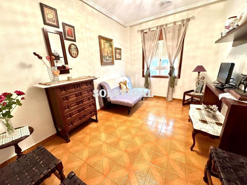 Foto 6a28b70e-f34e-4a0b-8ab0-df6198161723. Pis a Orihuela ciudad Orihuela