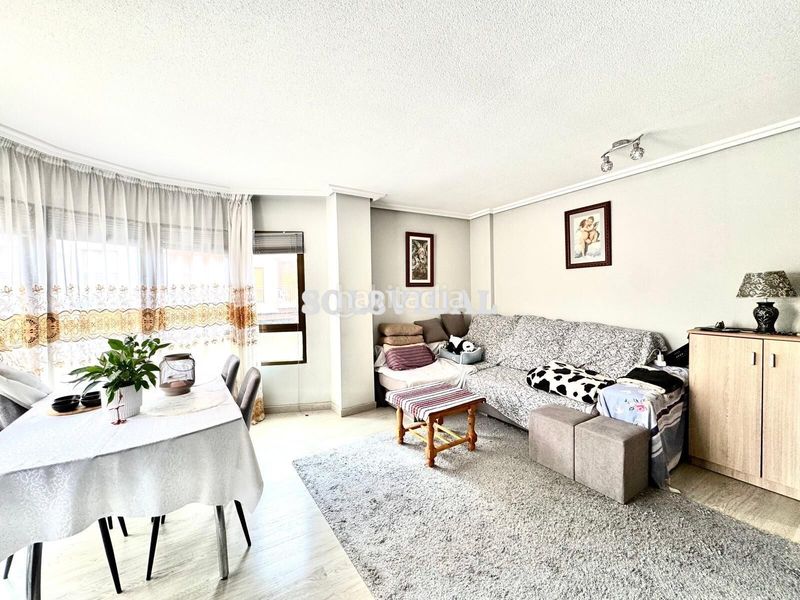 Foto 24473902-d7b2-432e-885f-e6f4bc80d2f9. Pis a Bigastro