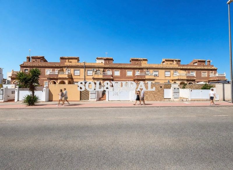 Foto bc6d3b48-e290-4848-a78d-e47157302ab7. Casa amb calefacció a Jerónimo y Avileses Murcia