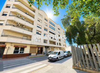 Flat  Plaza libertad de la. Precioso piso en plaza de la libertad, almoradí