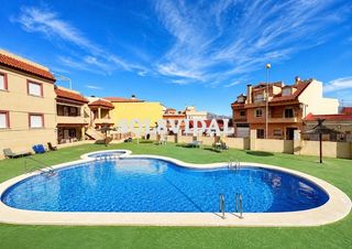 Duplex in Desamparados - Hurchillo - Torremendo. Espectacular dúplex en planta baja con piscina en hurchillo