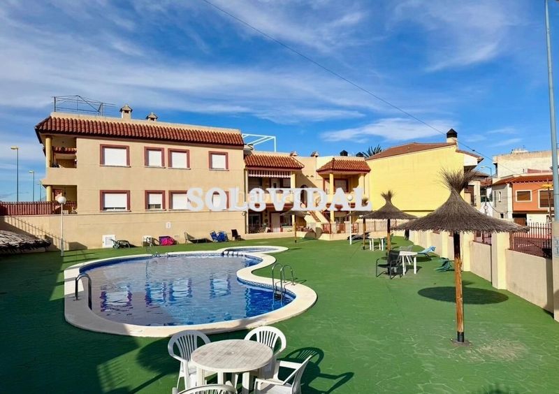 Foto f727714b-cd25-42cb-ae93-fca2ce4ed01a. Casa amb piscina a Orihuela ciudad Orihuela