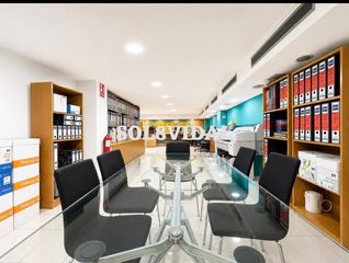 Miete Geschäftsraum  Calle calle obispo rocamora. Local comercial de 365 m2 en orihuela centro
