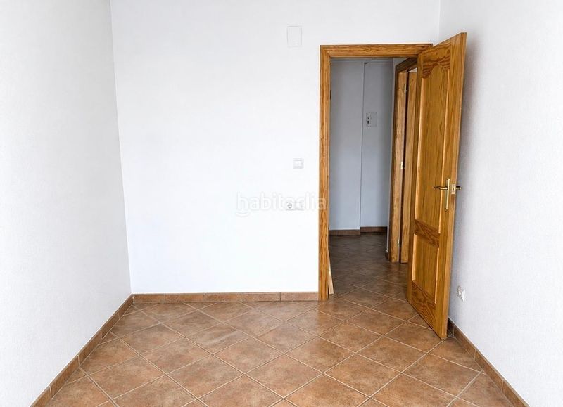 Foto f7f43321-d884-4d2d-be22-d8d44aa60566. Pis a Almoradí