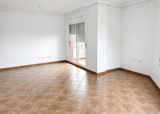 Etagenwohnung in Almoradí. Vivienda de banco en almoradí por 105.000