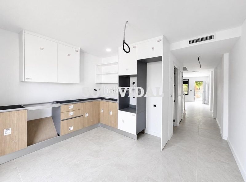Foto a830f762-a02d-4305-9902-1b341a91244c. Casa amb aparcament a Bigastro