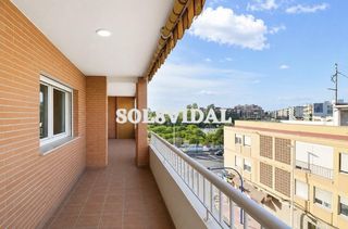 Appartamento  Calle de gabriel miró. Piso de 195 m2 con garaje a 50m de la playa del acequión