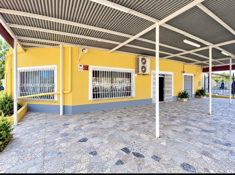 Foto 4a9b9b2f-9a23-4173-8110-70ca008d2642. Nave industrial  en primera linea de carretera nacional, junto a concesionarios de coches en Orihuela