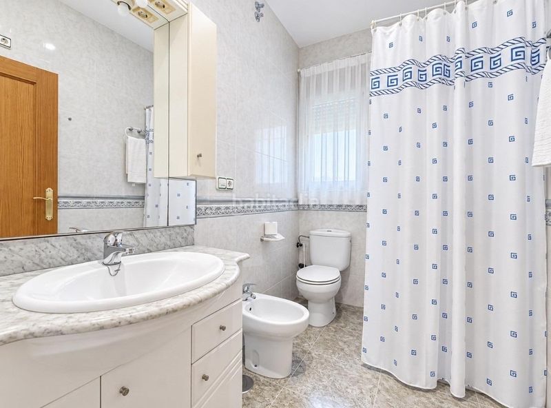 Foto 1b4104dd-ed43-41a2-95a9-fec31a6a343a. Alquiler chalet dos chalets con piscina, la matanza, en Orihuela