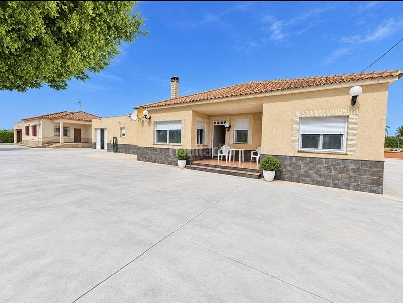 Foto 541a0d2f-136a-45e8-ab50-f021da4f7fd7. Alquiler chalet dos chalets con piscina, la matanza, en Orihuela