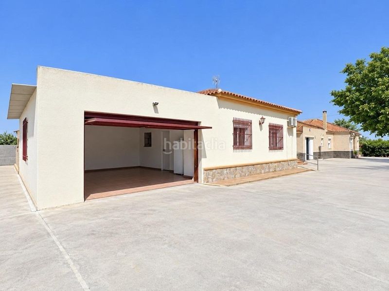 Foto dc31eb8e-ef00-41c6-854f-0b1b07766c3e. Alquiler chalet dos chalets con piscina, la matanza, en Orihuela