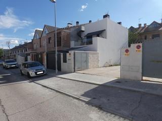 Terreno residenziale in Hispanoamérica-Comunidades. Parcela urbana en hispanoamérica
