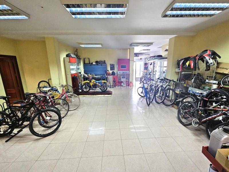 Foto d3682384-e7e0-4209-b112-3f1d3b5ca32c. Lloguer local comercial a Centro Valdemoro