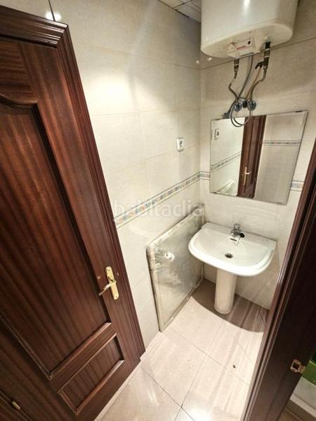 Foto 8572d8ba-6fd0-42b1-a4d3-eeed6699be3c. Rent business premise in Centro Valdemoro