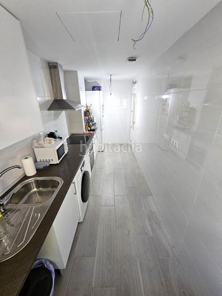 Foto e0d2f1ab-40a0-4098-8caa-ad4b264649fd. Planta baixa amb calefacció aparcament piscina a Valdemoro