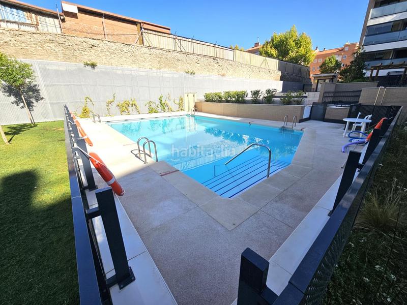 Foto f2d06471-ff6b-4474-a217-5fd9d2022707. Planta baixa amb calefacció aparcament piscina a Valdemoro