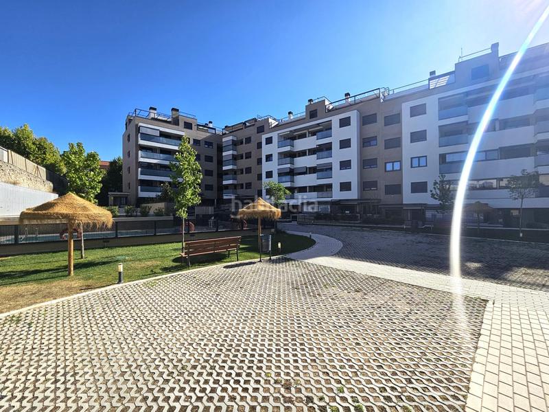 Foto f52baac5-c218-4c18-9d9c-2a6f5ecf9daa. Planta baixa amb calefacció aparcament piscina a Valdemoro