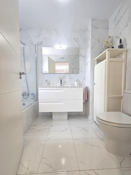 Foto bfc1b707-5780-4605-9742-d75d89d8da13. Casa pareada chalet de esquina con piscina en Restón I-Restón II Valdemoro
