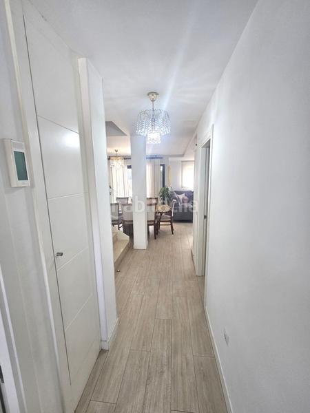 Foto d5d45ce2-4d5b-4685-96c4-860ae65ed14c. Casa pareada chalet de esquina con piscina en Restón I-Restón II Valdemoro